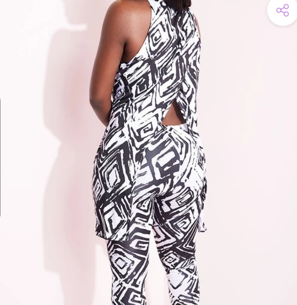 Cross over back two piece set - Picture 7 of 7
